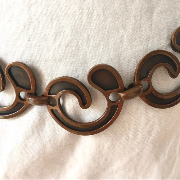 REBAJES Modernist Artist Copper Necklace - 1960 - 17 in long x 1 1/4 in - Picture 2 of 5